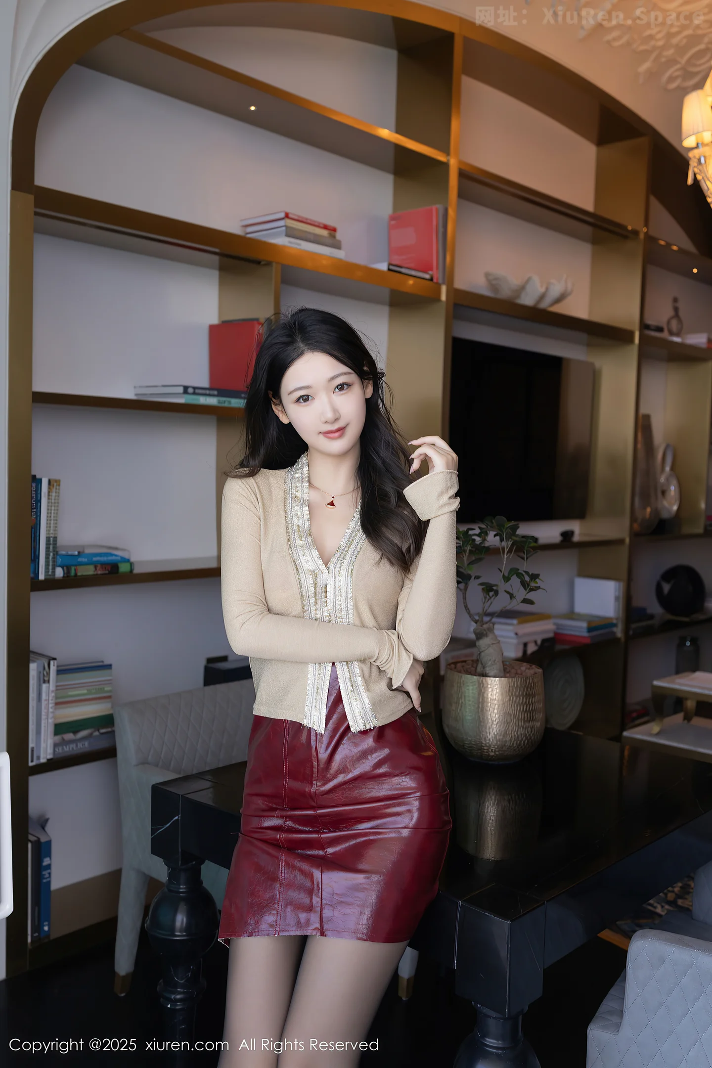 图片[4]-[XiuRen秀人网] VOL.10296 模特唐安琪性感红色内衣配红皮裙露超薄黑丝秀曼妙身姿诱惑写真83P-秀人网官方网站